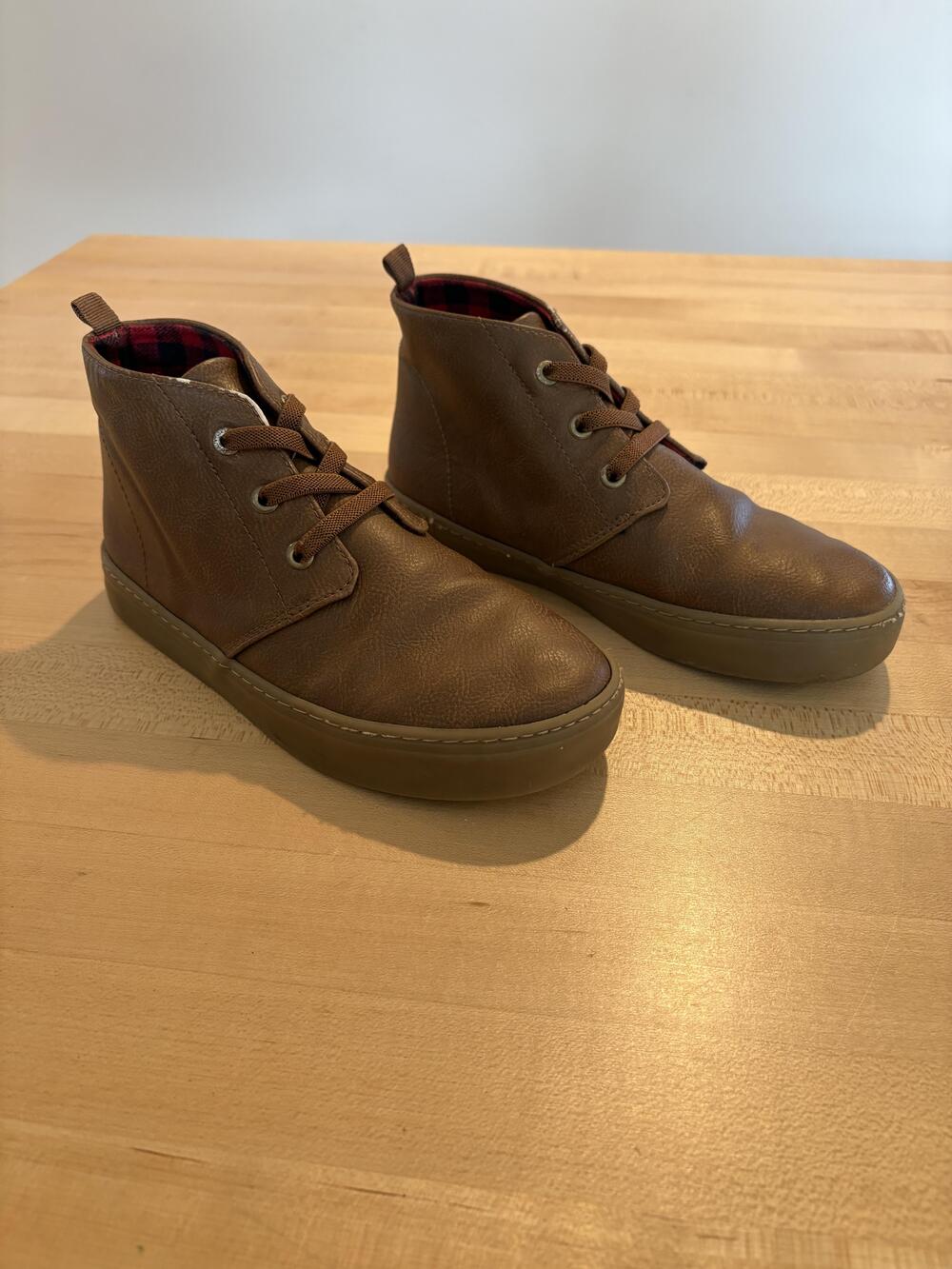 Old Navy Shoes Boys Size 2 Cognac Brown Chukka Sneaker 1994 Boots Plaid Lined